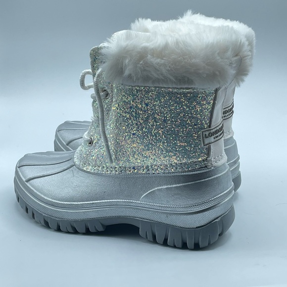 London Fog Glittery Snow Boots - Picture 3 of 8
